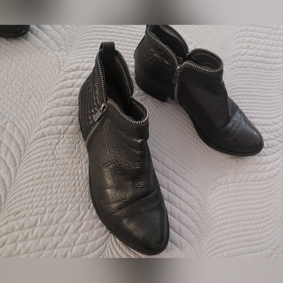 Bundle  of 5 Leather Booties all between 6.5 to 7.5 M - Picture 4 of 16